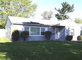 336 S Lodge Ln, Lombard, IL 60148
