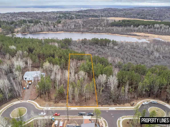 4 Hartley Hills Ln, Duluth, MN 55803