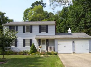 4627 Treetop Dr, Akron, OH 44321