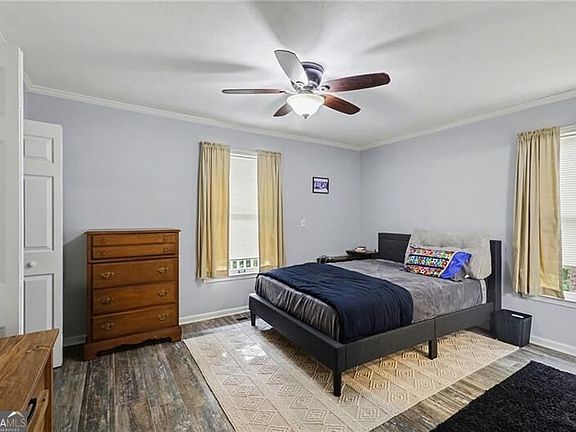 4th image of 5735 E Ridge Dr
