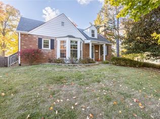 1035 N Geyer Rd, Saint Louis, MO 63122