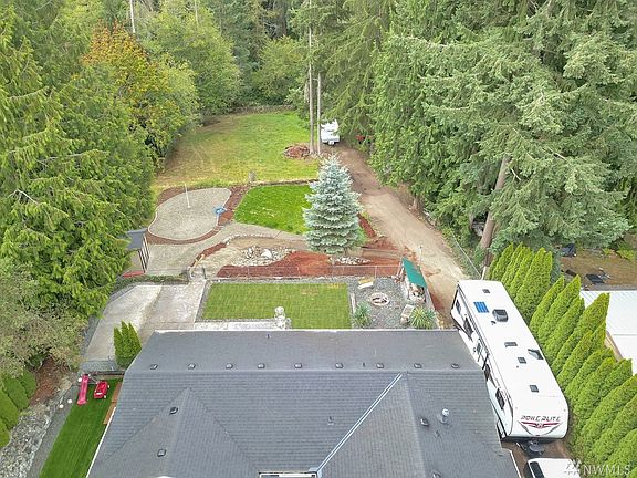 3rd image of 6522 187th Ave E