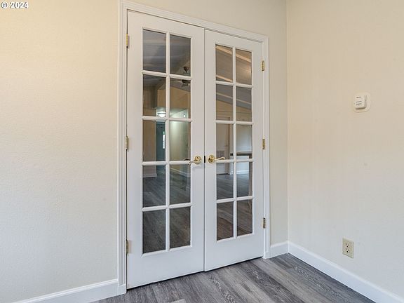 3rd image of 16004 NE 10th Cir