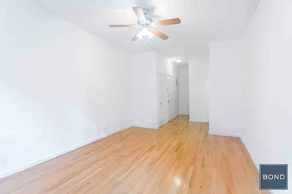 Rented by Bond New York | media 8