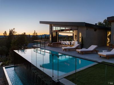105 Canyon Dr, Napa, CA, 94558