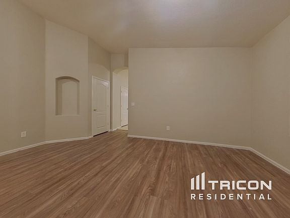 4th image of 16085 W Kendall St