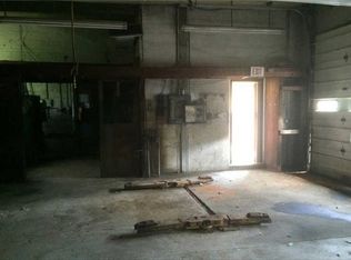 504 W Main St, Riverhead, NY 11901