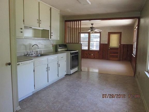 3rd image of 4670 Dilworth Ct