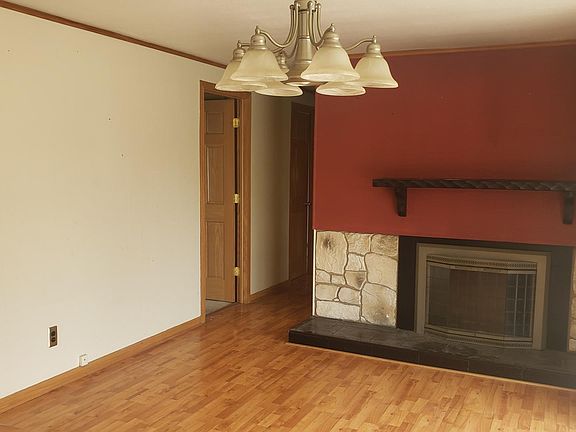 2nd image of 15005 Shamrock Ln