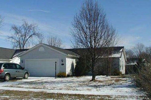 2nd image of 936 Lake Terrace Dr