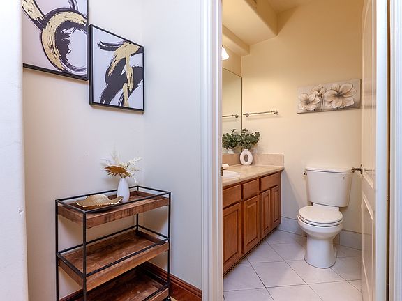 4th image of 1836 Parnell Ave APT 101