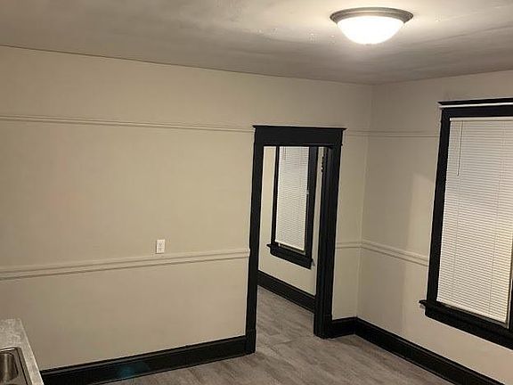 4th image of 2605-2607 S 6th St #2