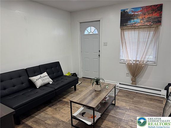 2nd image of 219 W Water St