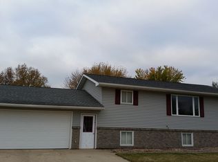 101 15th St NE, Watertown, SD 57201