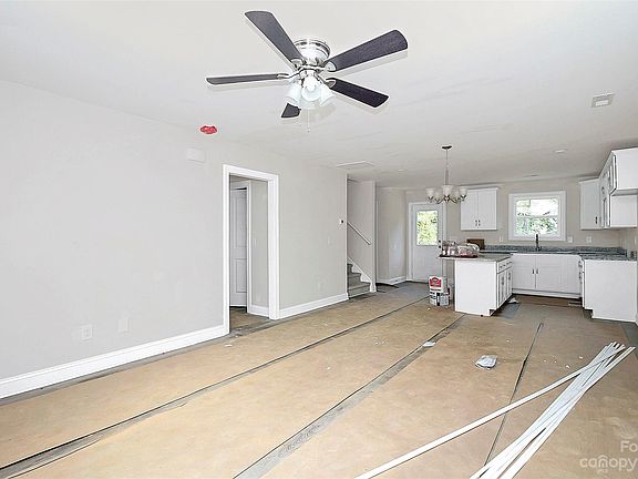 5th image of 216 King David Ln