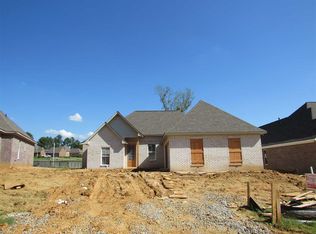 115 Shoreline Dr, Madison, MS 39110