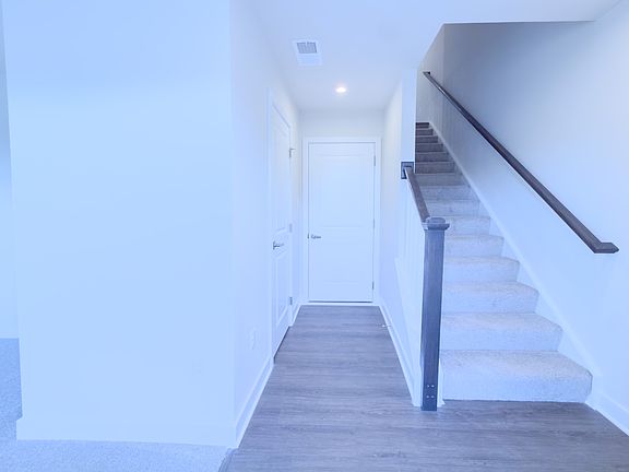 3rd image of 25 Oasis Ave