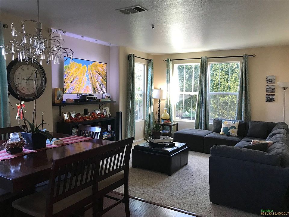 1st image of 1019 L Ave