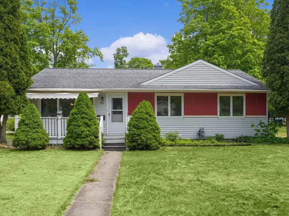 817 Cherry Ave, Big Rapids, MI 49307