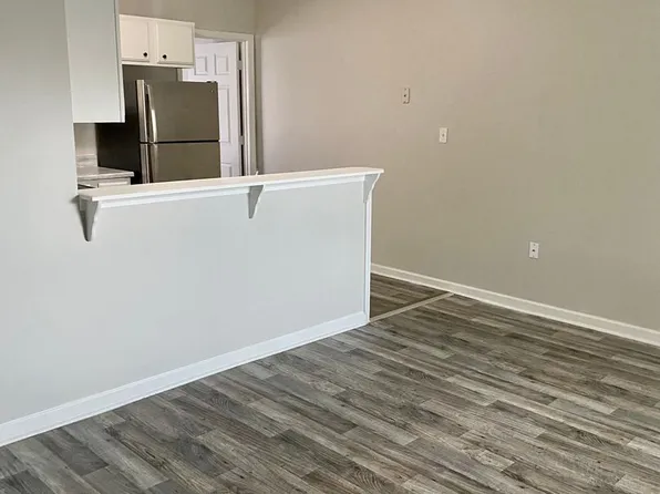 94 Cedarcrest Dr, 94 Cedarcrest Dr #8, Clarksville, TN 37042