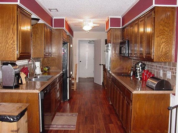 3rd image of 10908 E County Road 104