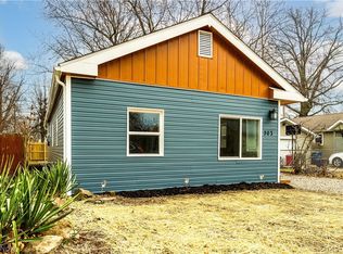 303 Delamere Rd, Vermilion, OH 44089