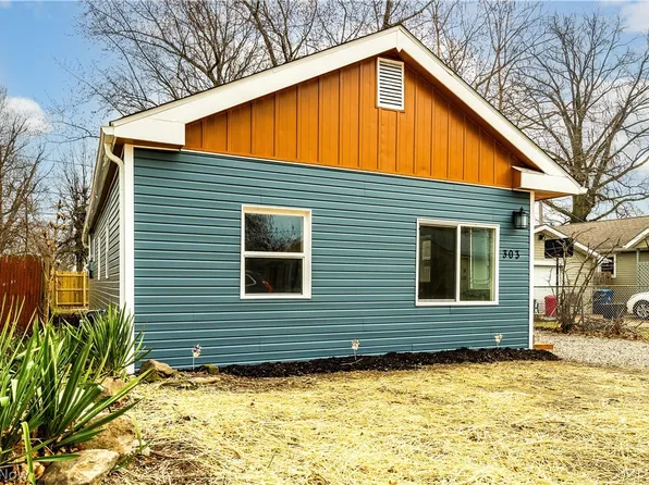 303 Delamere Rd, Vermilion, OH 44089