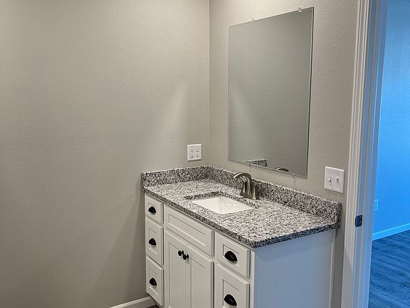 5th image of 563-561 W Morgan St #563