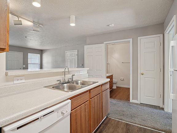 3rd image of 100 Robert Cartwright Dr #9368