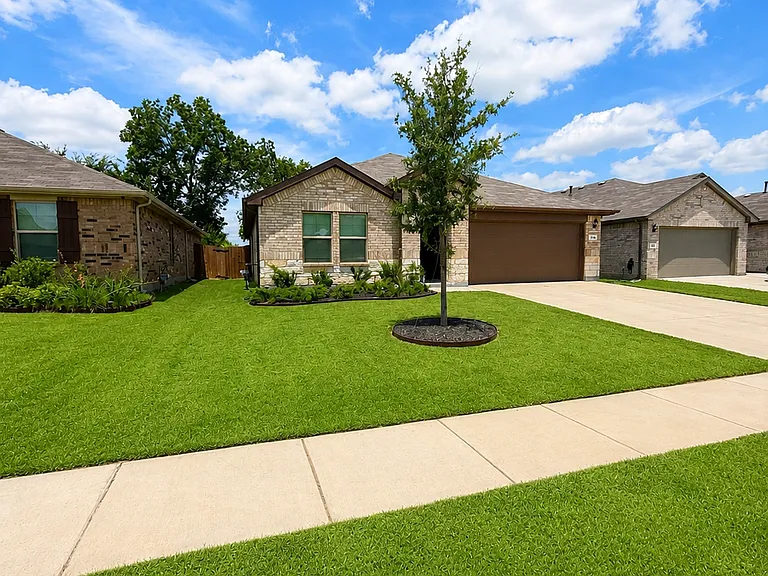 324 Bronze Cir N — Photo 12