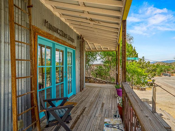 3rd image of 2833 State Highway 14 N