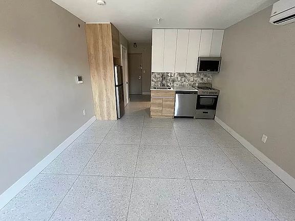 3rd image of 1668 E 19th St #4C