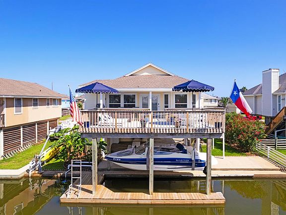 3rd image of 16510 Bahama Way