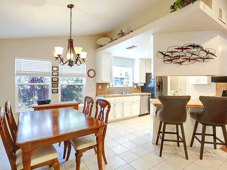 649 Springfield Cir — Photo 11