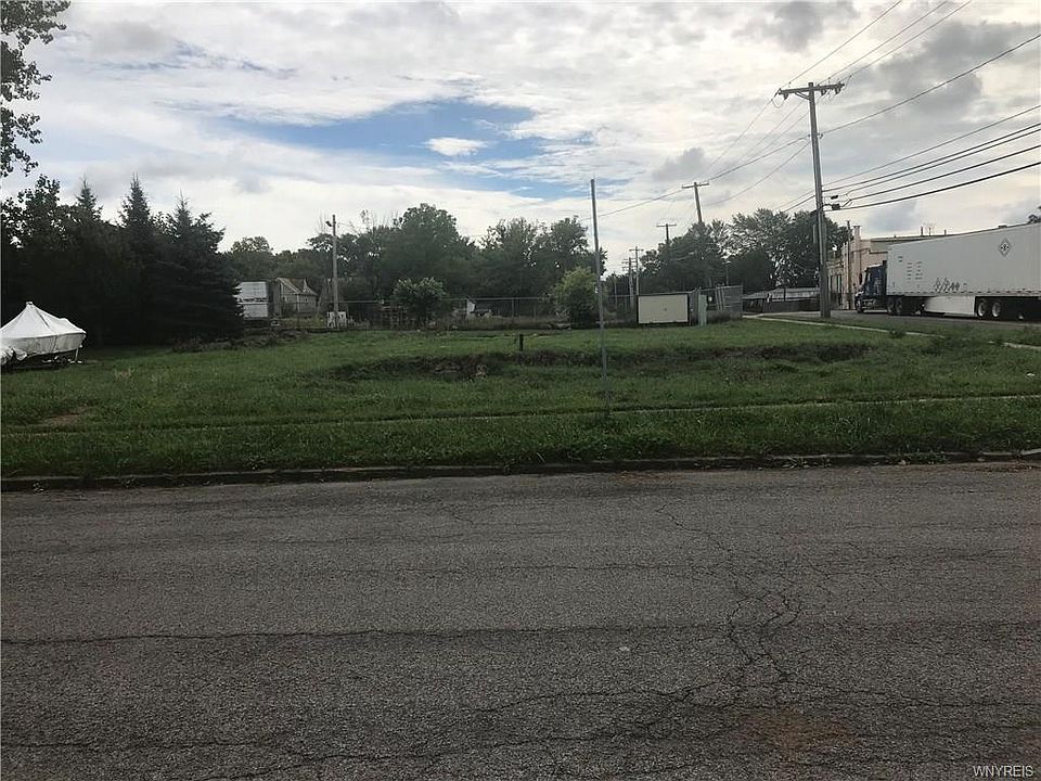 2nd image of 5607 Frontier Ave
