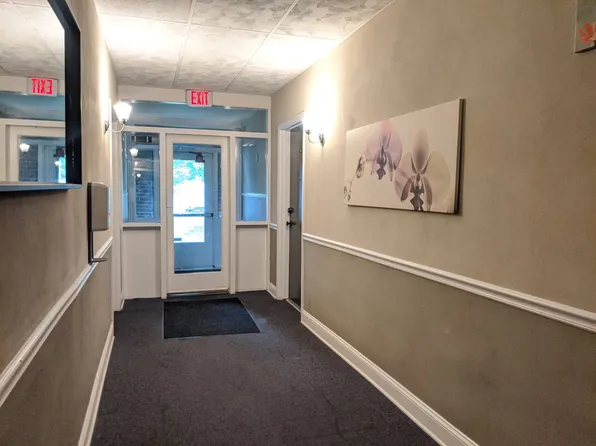 Wesley Apartments, 304 N Wayne Ave APT 2B, Wayne, PA 19087