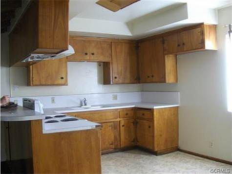 5th image of 1820 Vine St APT F