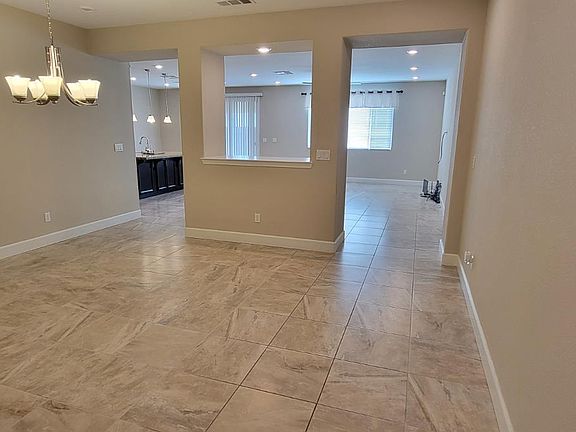 5th image of 1052 Lavender St