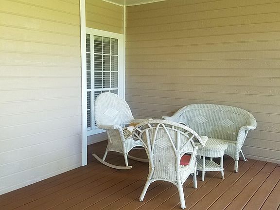 4th image of 108 Dunhill Dr SW
