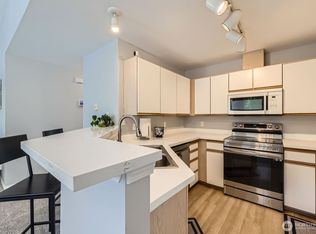 9210 Market Place #F202, Lake Stevens, WA