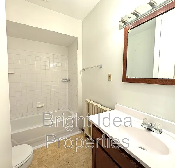 2104 Emerson Ave S #2 — Photo 19