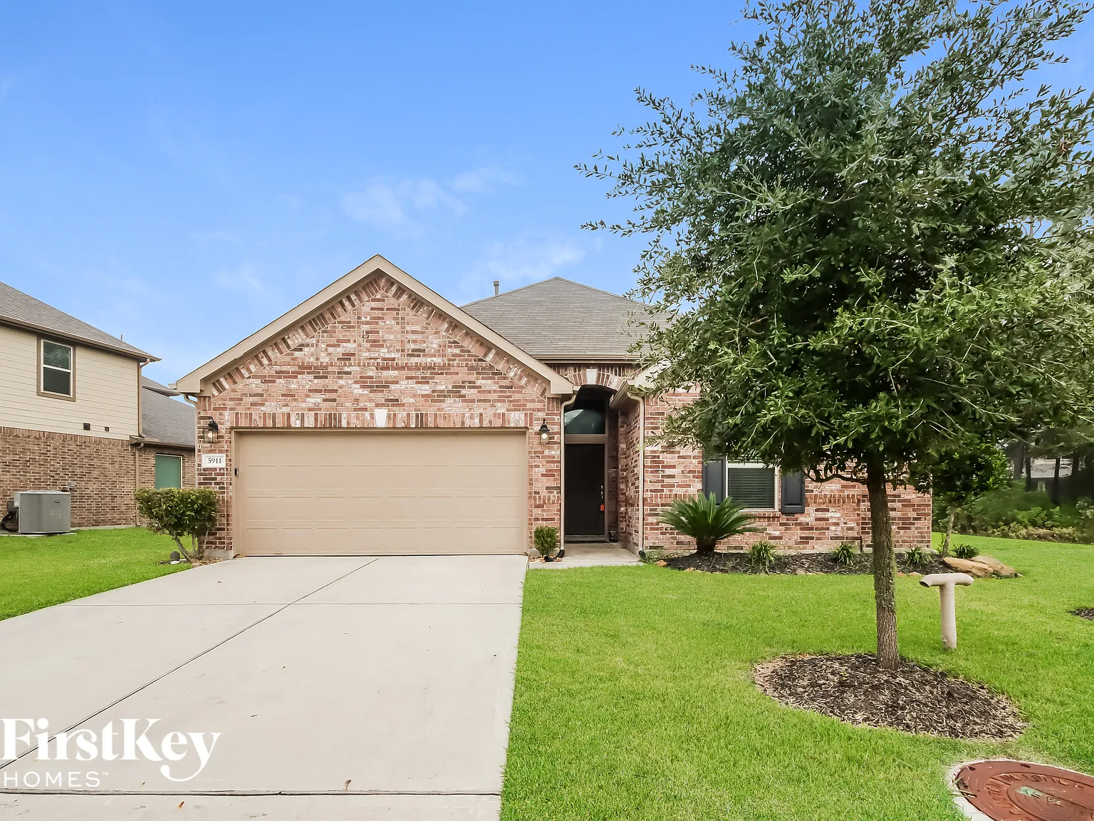 4 bed, 2.0 bath, 2428 sqft, $2,770 — Photo 1