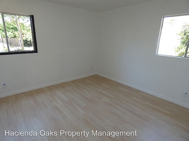 2nd image of 219 E Foster Rd