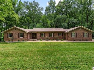 220 Trappers Trl, Glasgow, KY 42141