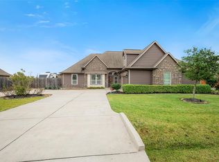 10142 Fan Palm Dr, Baytown, TX 77523