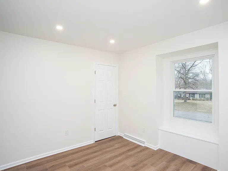 6337 Cardinal Ln — Photo 34