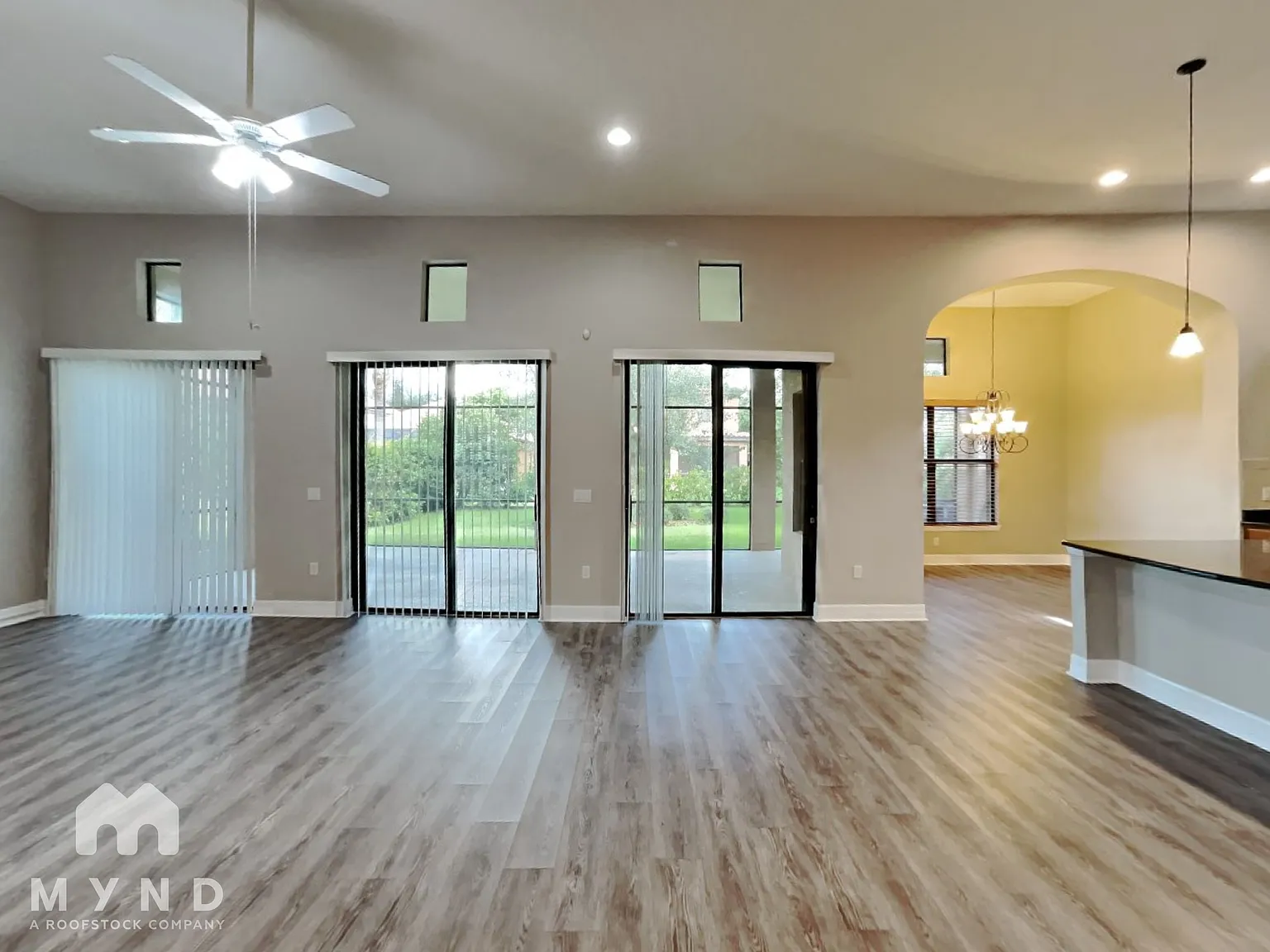 4 bed, 3.5 bath, 3249 sqft, $3,249 — Photo 2