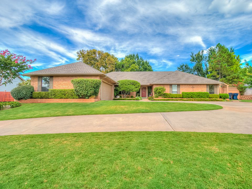 1st image of 825 Glenridge Dr