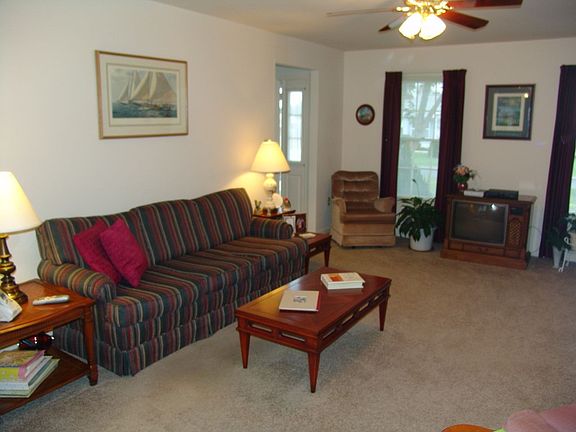 4th image of 37703 E Pond Cir