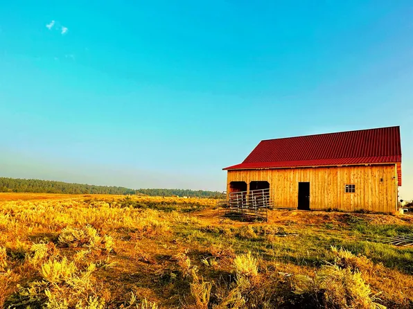 40 Gunsmoke Trl, Sundance, WY 82729